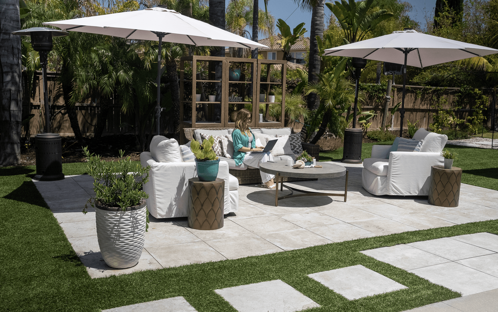 faux grass patio umbrella ZYYLIVR Synthetic Thatch Roof, Artificial Palm Thatch Rolls, Fake Grass Thatch, Tiki Straw Roof, Synthetic Duck Blind Grass for Garden Covers(0.5x2m(19.7x78.7in)) : Patio, Lawn & Garden Enhance your outdoor experience with the PURPLE LEAF Patio Umbrella Bamboo Sea Grass Thatch Patio