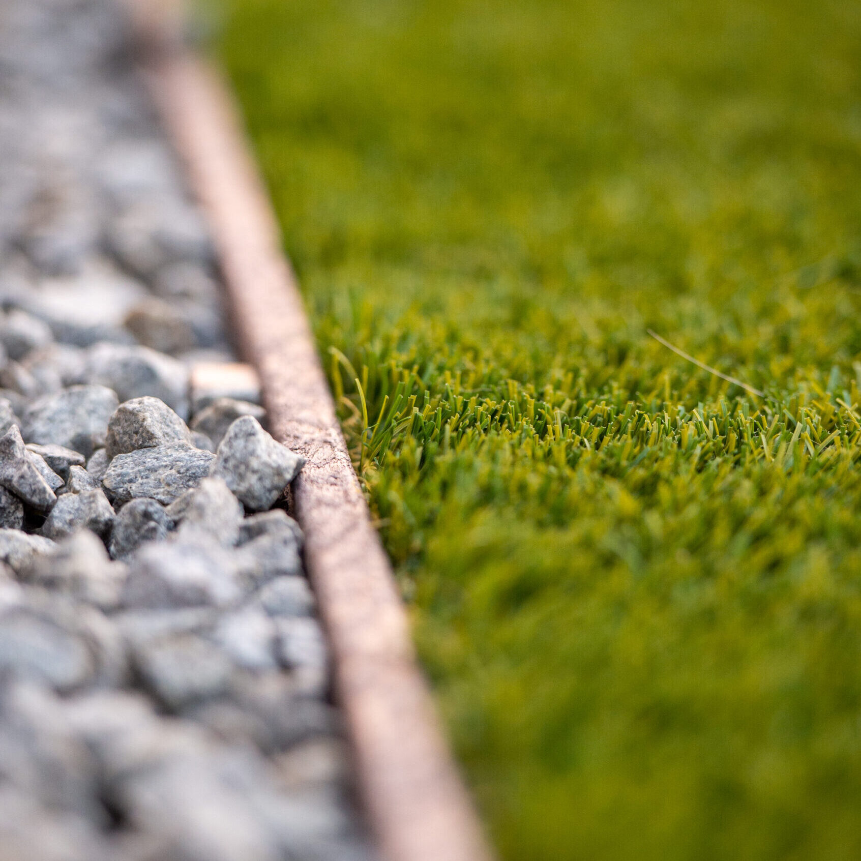artificial turf edging using bender board
